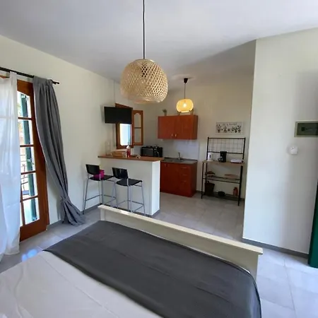 Apartment Lemon Tree B C *